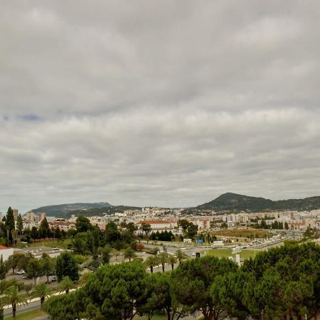 Appartement Balcony With View, Private Garage, An Elevator à Setúbal Extérieur photo