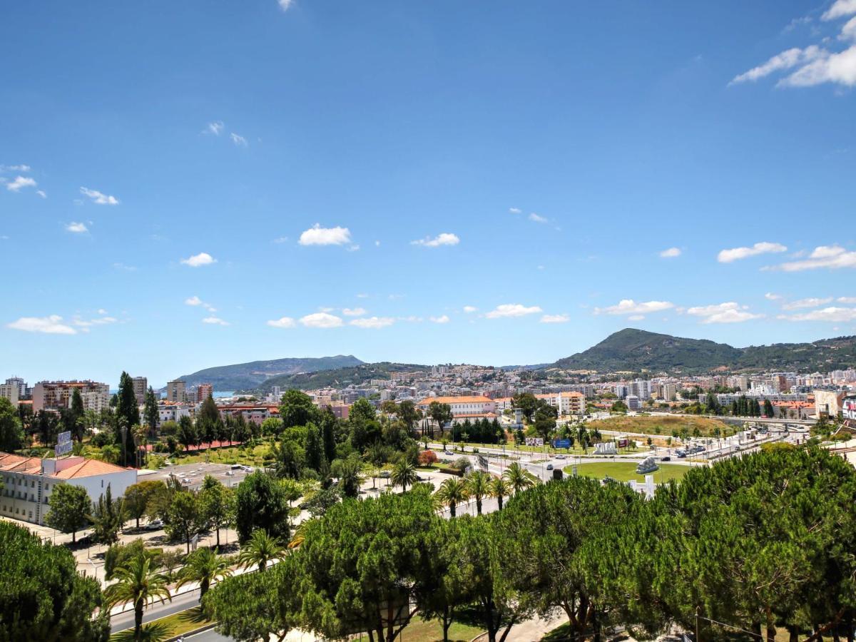 Appartement Balcony With View, Private Garage, An Elevator à Setúbal Extérieur photo